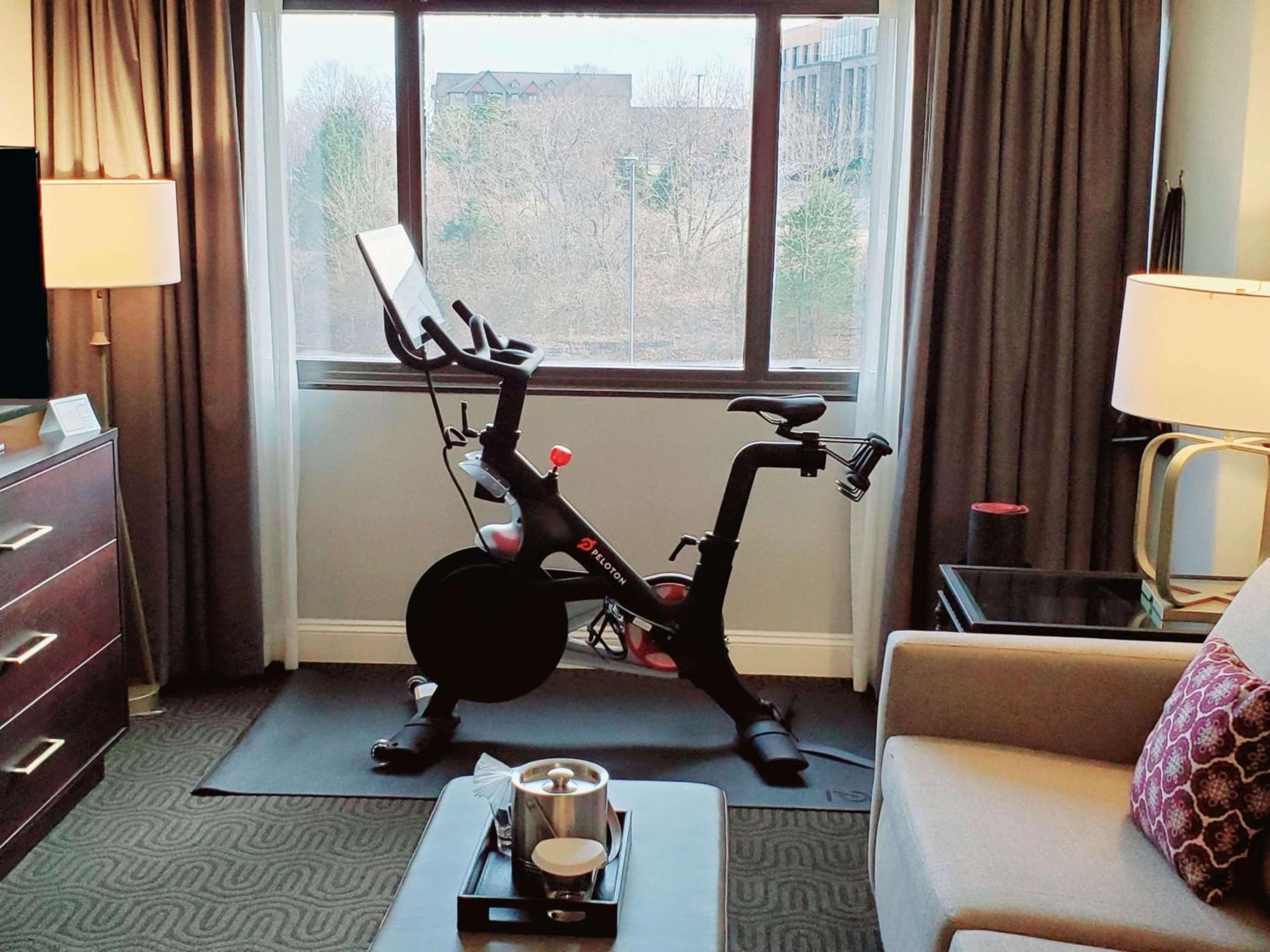 Hilton Suites Брентвуд Екстер'єр фото