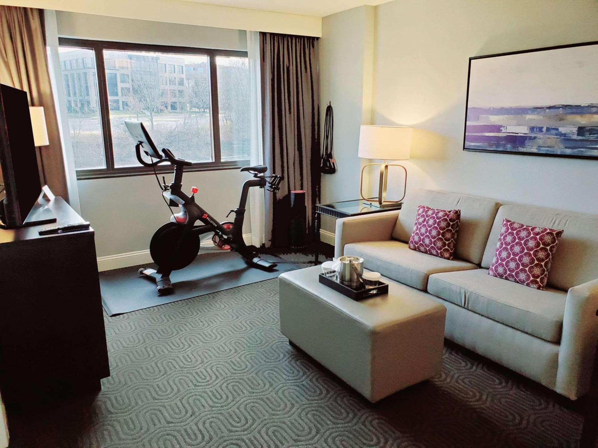 Hilton Suites Брентвуд Екстер'єр фото