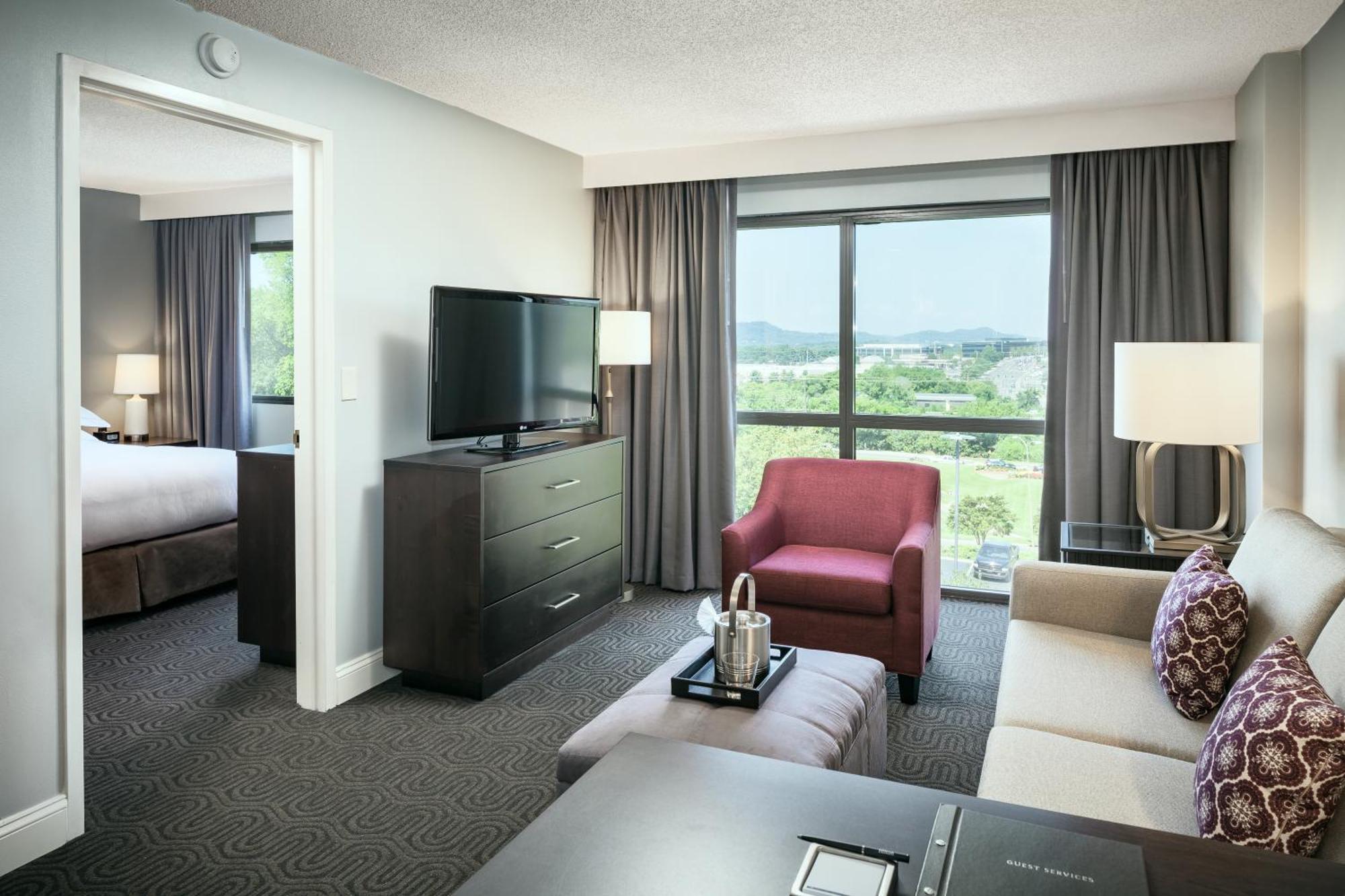 Hilton Suites Брентвуд Екстер'єр фото