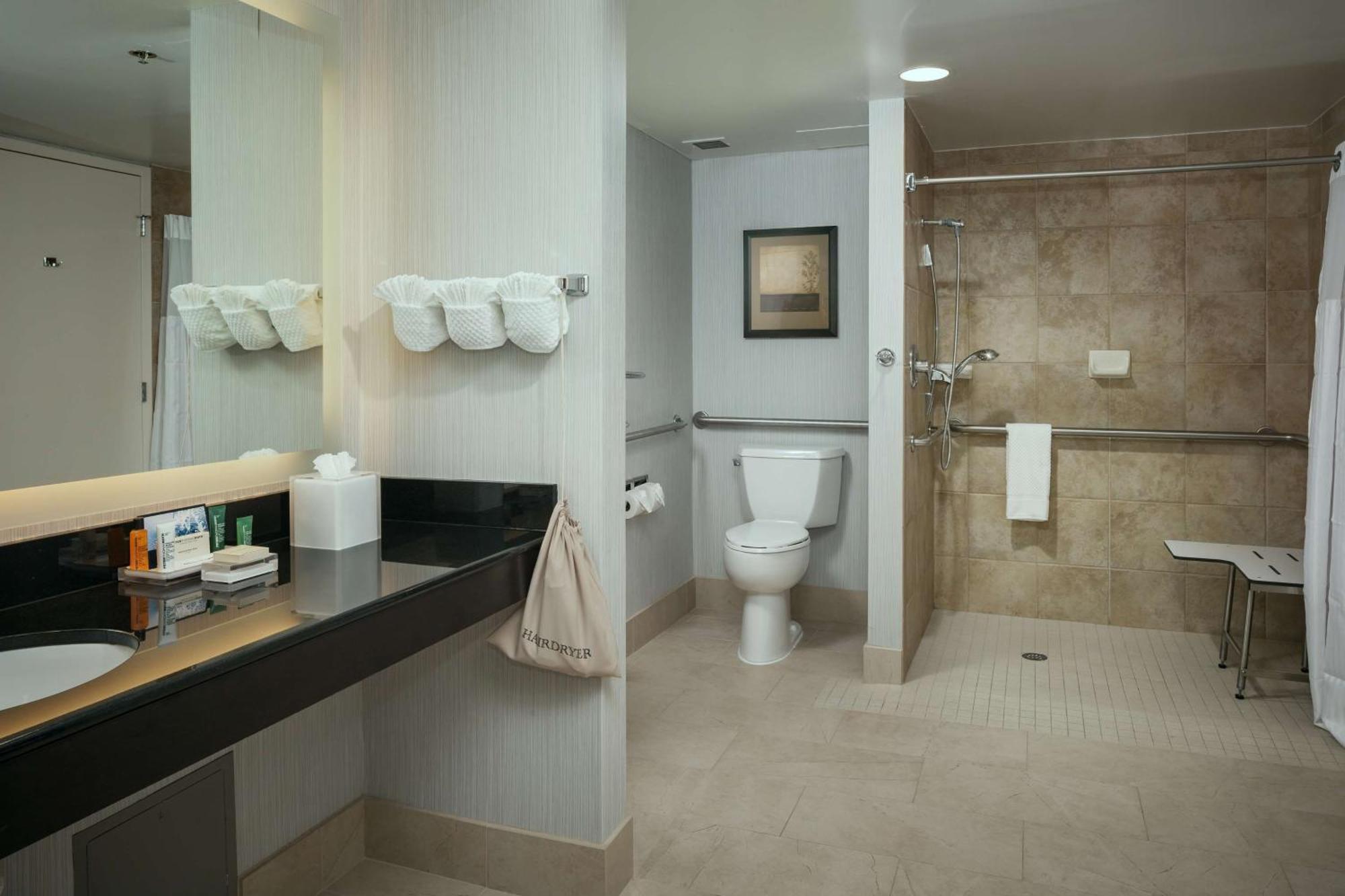 Hilton Suites Брентвуд Екстер'єр фото