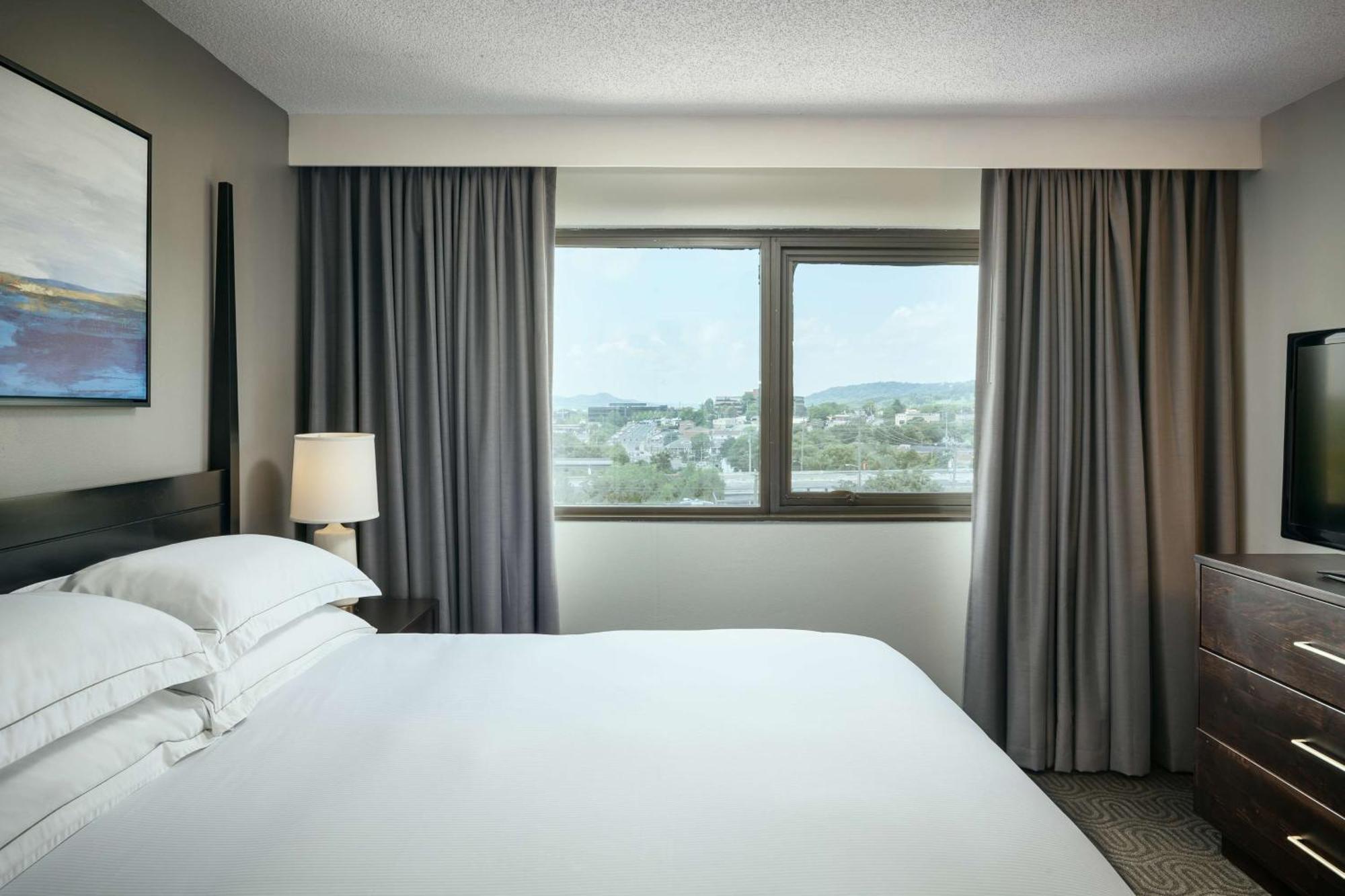 Hilton Suites Брентвуд Екстер'єр фото