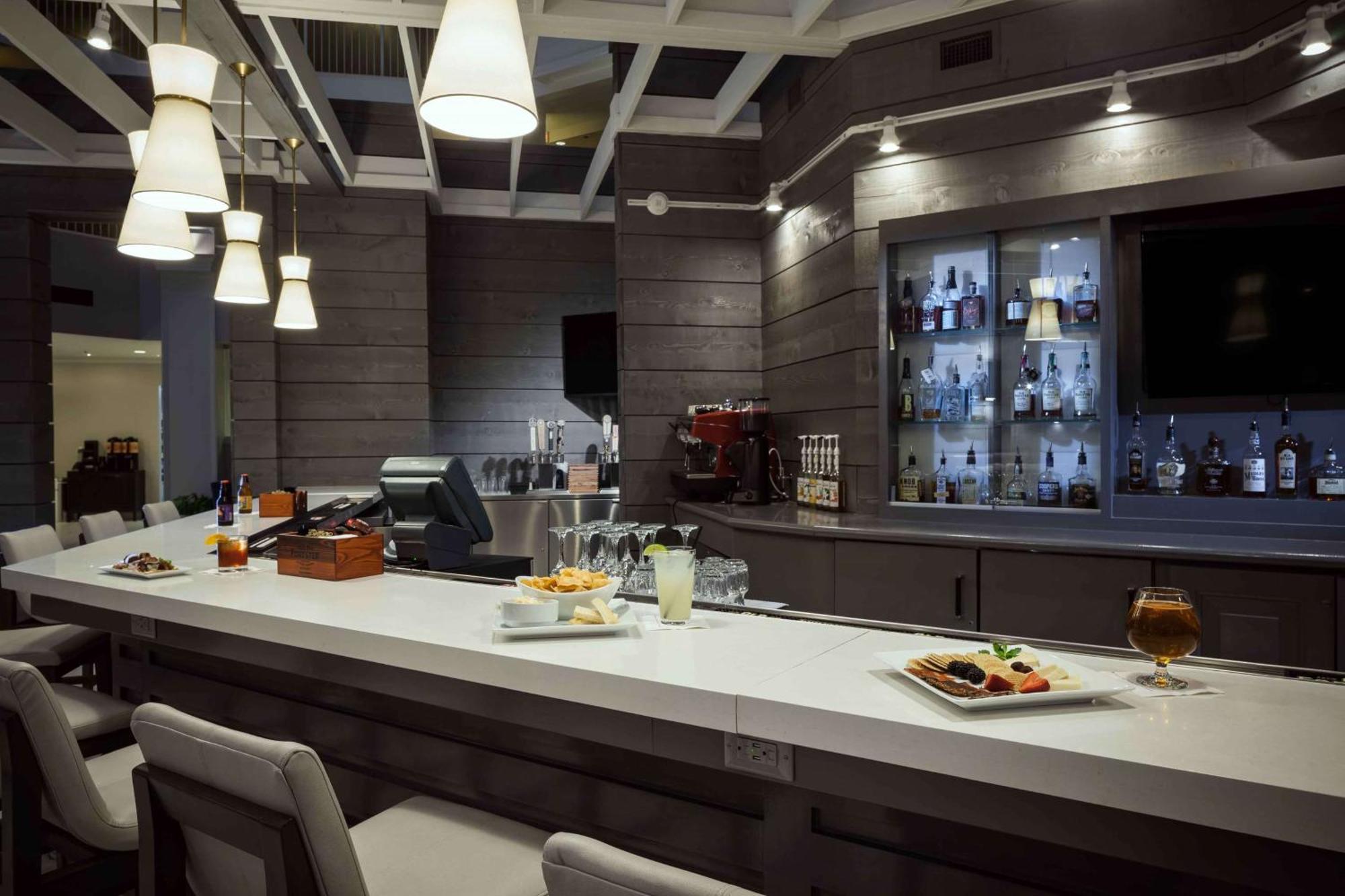 Hilton Suites Брентвуд Екстер'єр фото