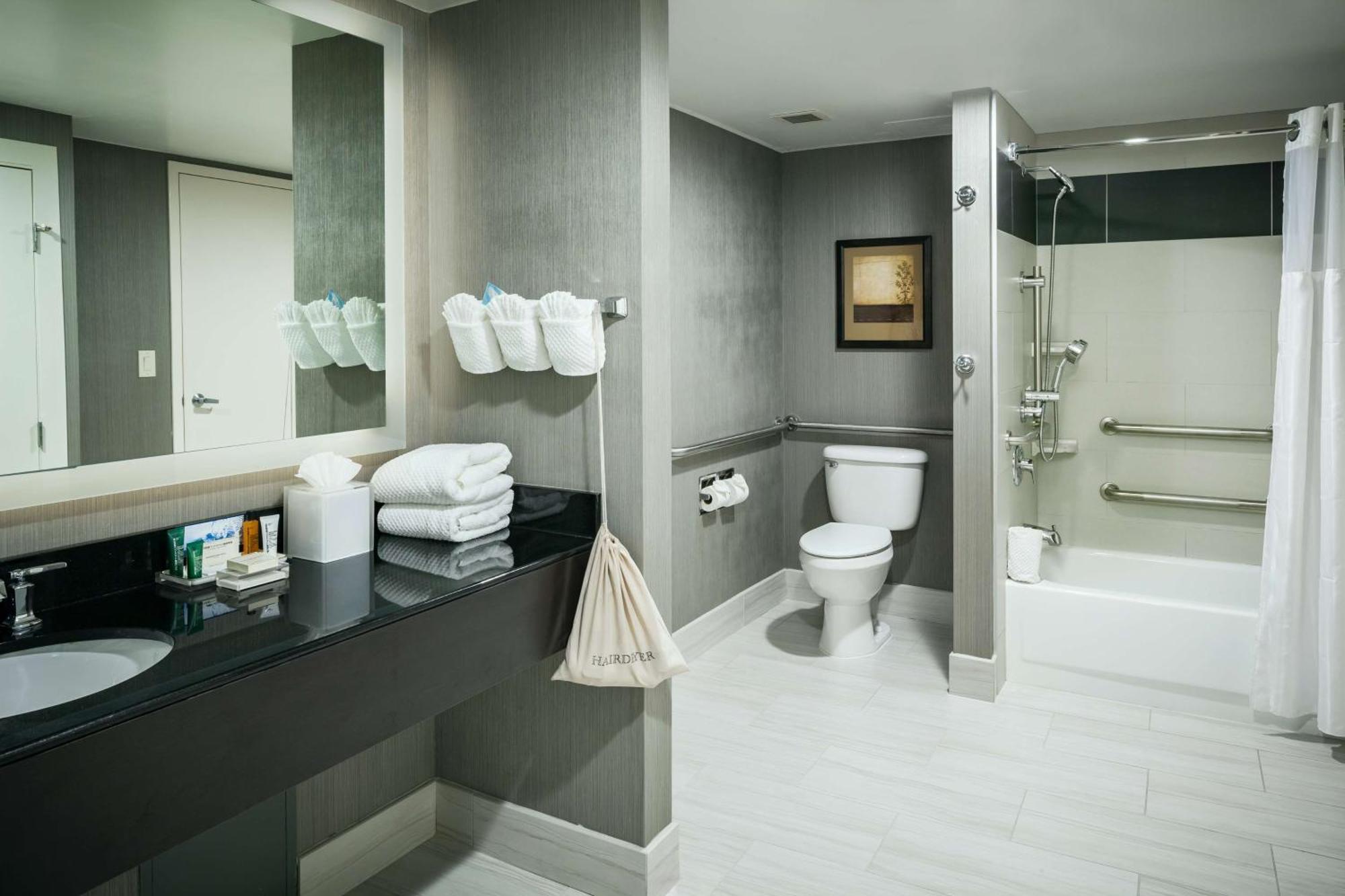 Hilton Suites Брентвуд Екстер'єр фото